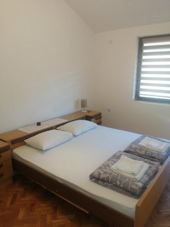 Domacinstvo Trifunovic Apartment Pretresnja Екстериор снимка